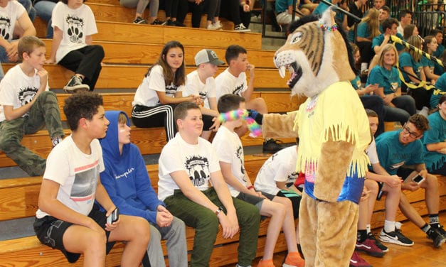 Maple Hill Holds Pep Rally (Photos)